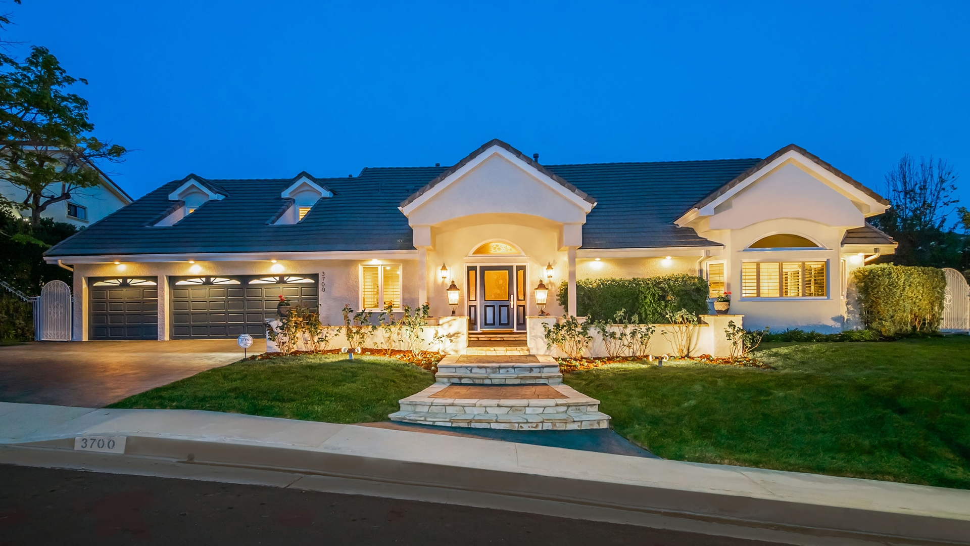 3700 Gleneagles Drive, Tarzana, CA 91356 Premier Matterport 3D