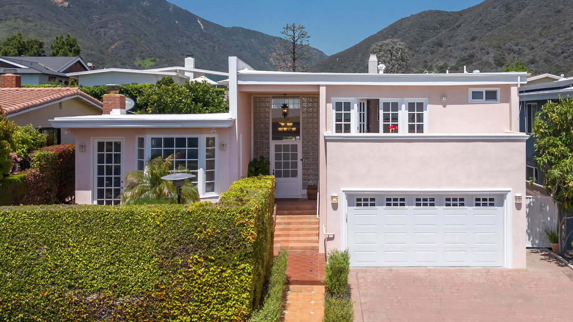 Casa Sunset Mesa Premier Matterport 3D Service in Los Angeles